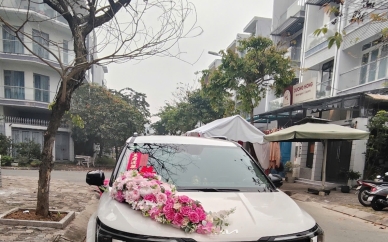 GIÁ THUÊ XE LIMOUSINE CƯỚI UY TIN TẠI TPHCM